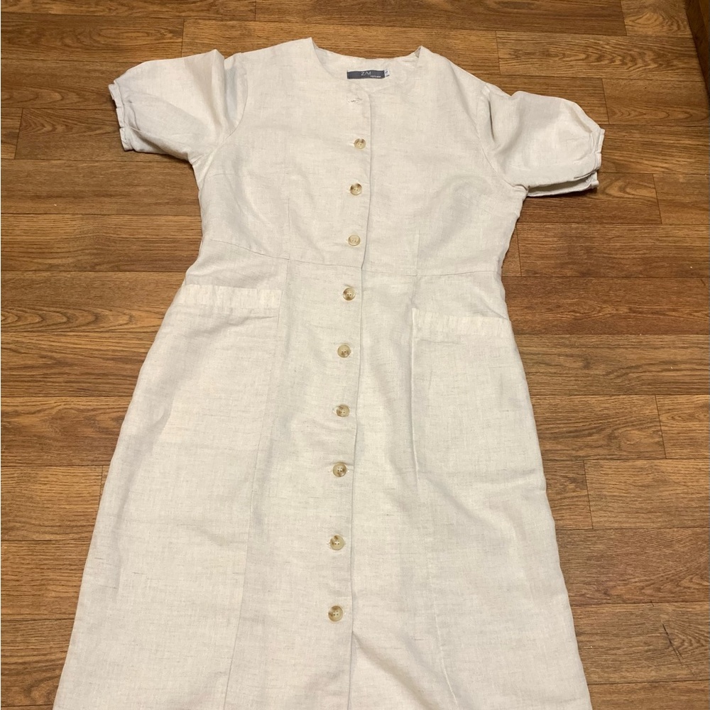 Women’s Z/M Cream Button-Down Dress size small